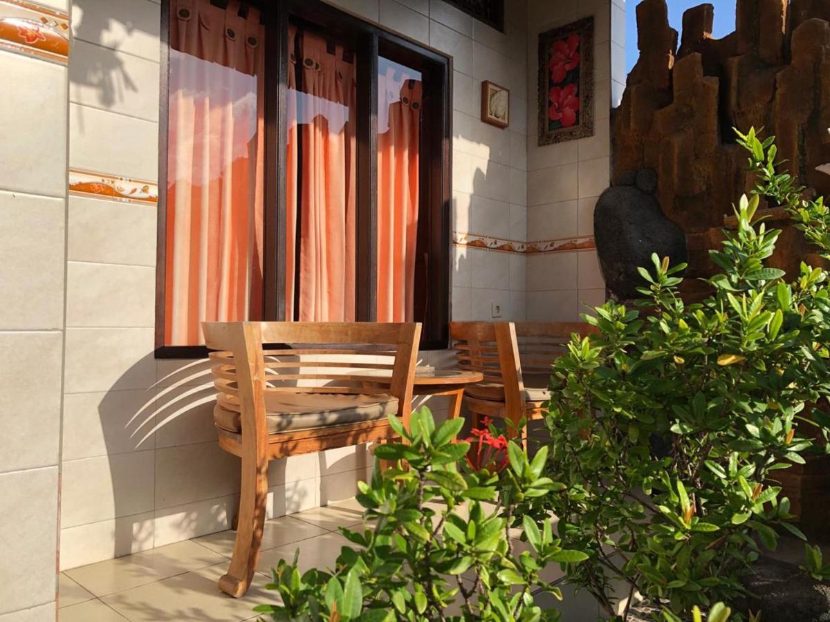 Kerti Beach Bungalow And Restaurant Padangbai  Zewnętrze zdjęcie