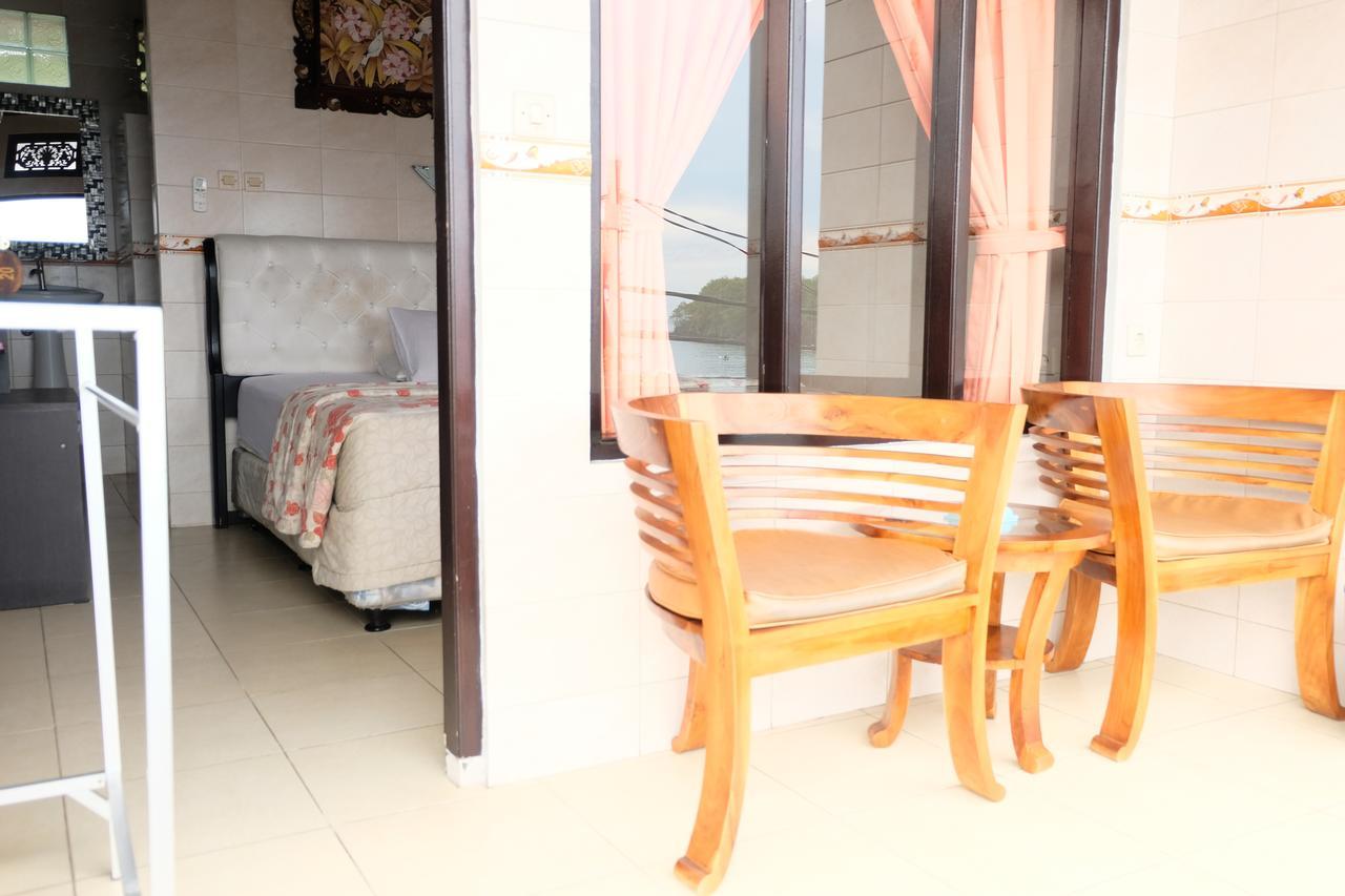 Kerti Beach Bungalow And Restaurant Padangbai  Zewnętrze zdjęcie