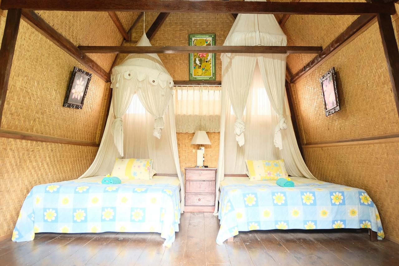 Kerti Beach Bungalow And Restaurant Padangbai  Zewnętrze zdjęcie