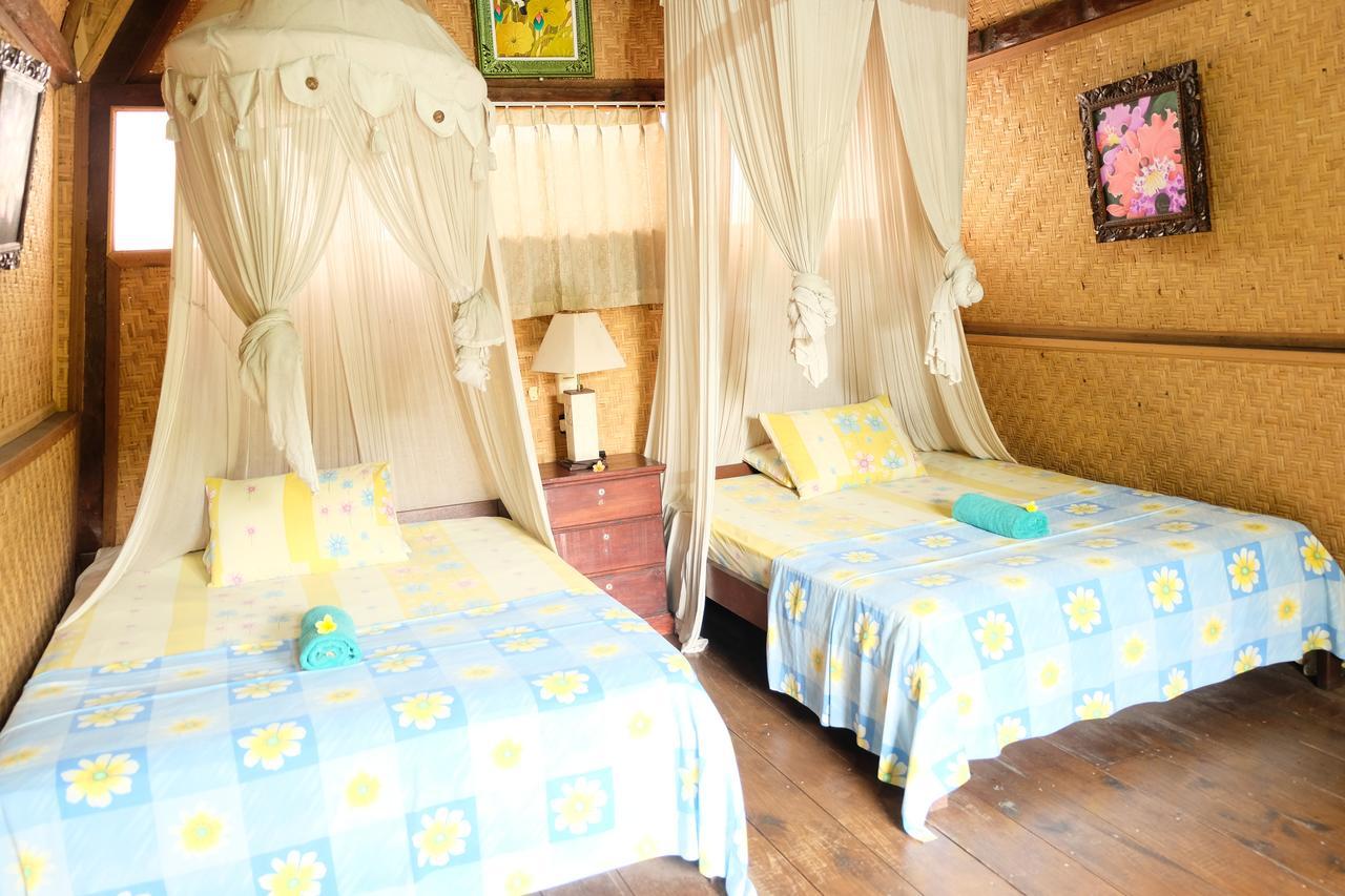 Kerti Beach Bungalow And Restaurant Padangbai  Zewnętrze zdjęcie