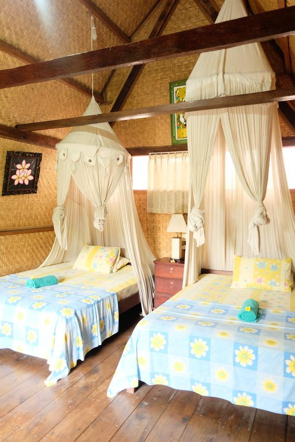 Kerti Beach Bungalow And Restaurant Padangbai  Zewnętrze zdjęcie
